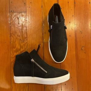 Steve Madden Sneakers, size 8.5